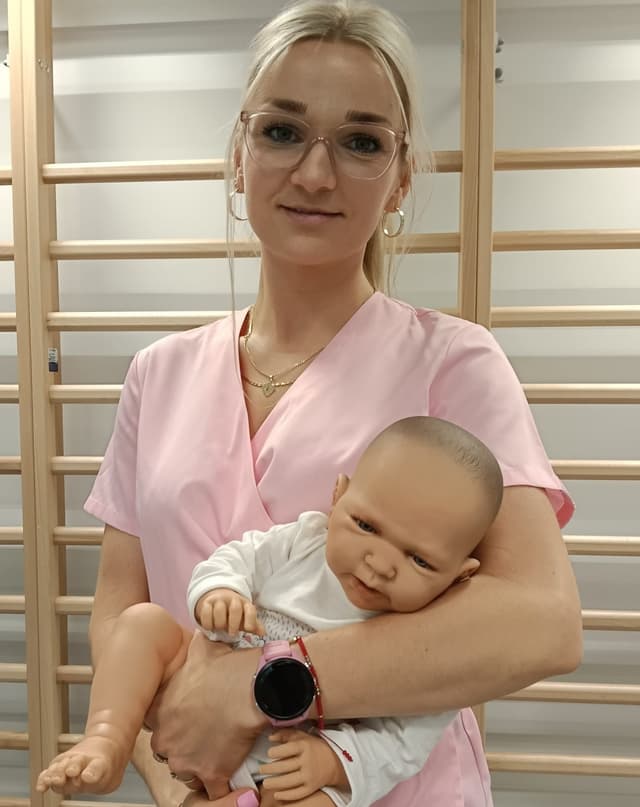 Położna Syntia Knefel