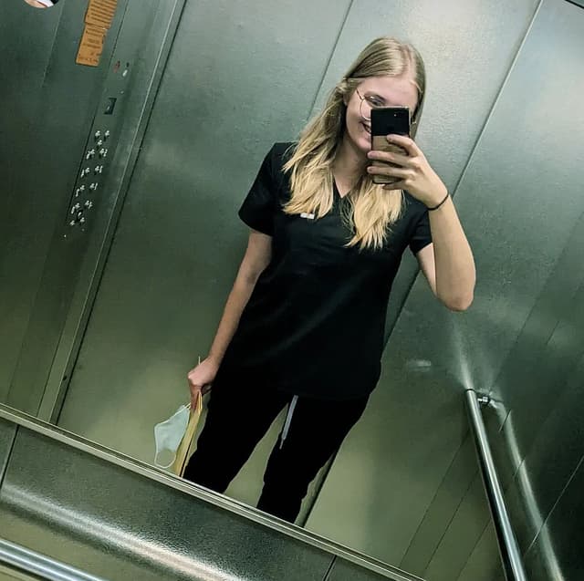 Położna Magdalena Stanik