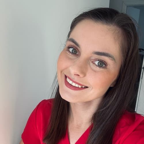 Położna Dominika  Mazur